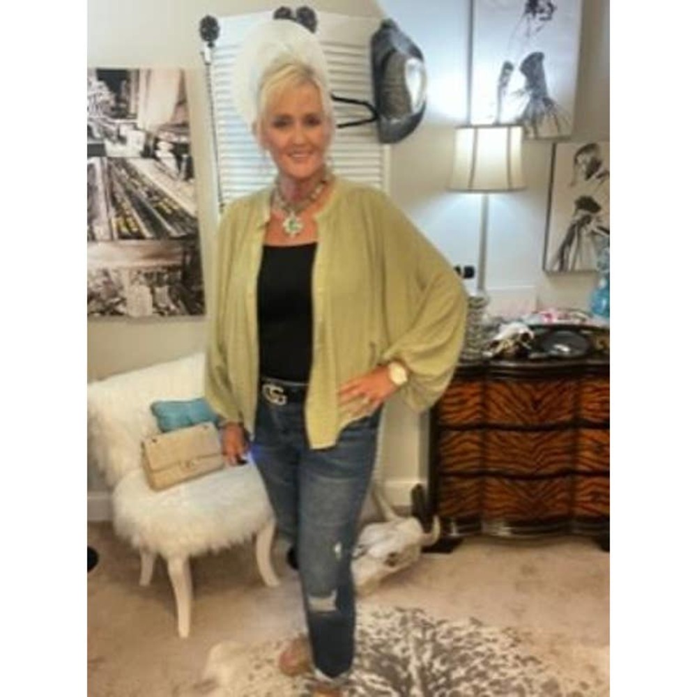 NWT DOLMAN SLEEVE TOP SIZE S/M-M/L CURVY GIRL FRIENDLY